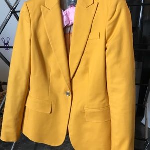 Perfect fit yellow blazer! Vince Camuto!
